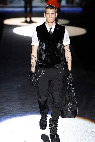 Look 19